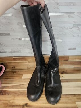 Women's Black Knee-High Leather Boots S20